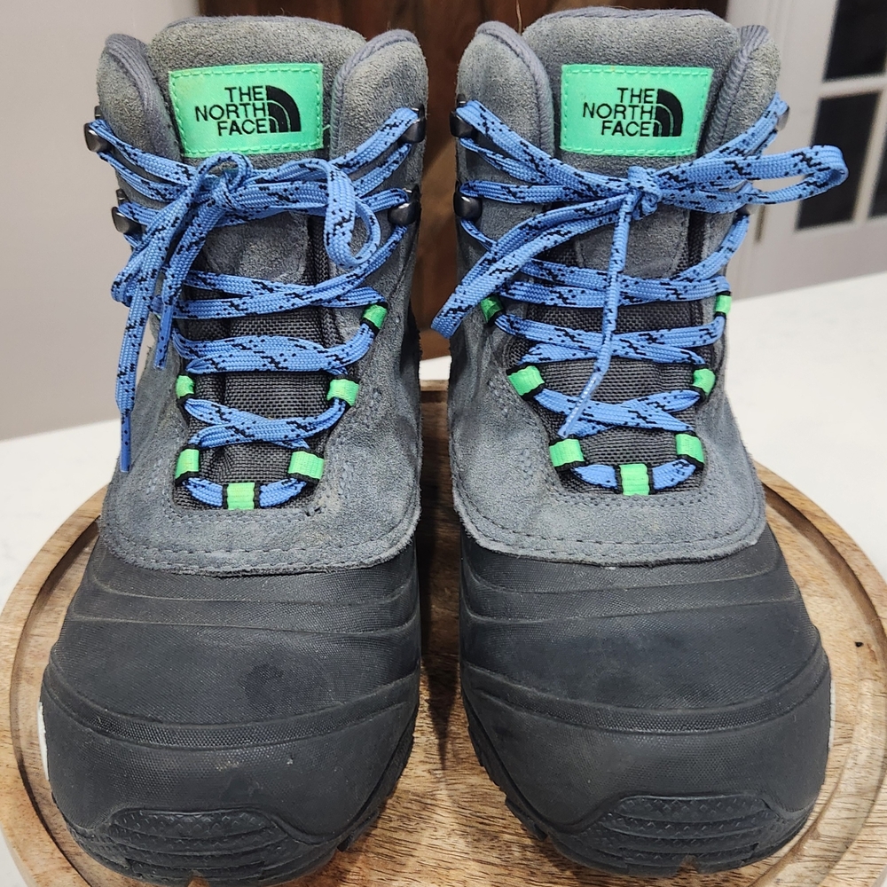 The North Face Youth Size 7 Kids Gray and Blue Boots